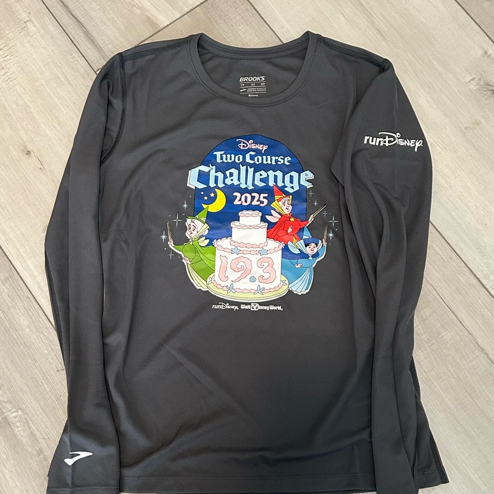 RunDisney Wine and Dine Grey 2 course challenge Shirt, Brooks xs women’s cut
